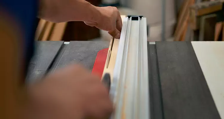 Bifold Door Seal Repair in Pittsburg, CA