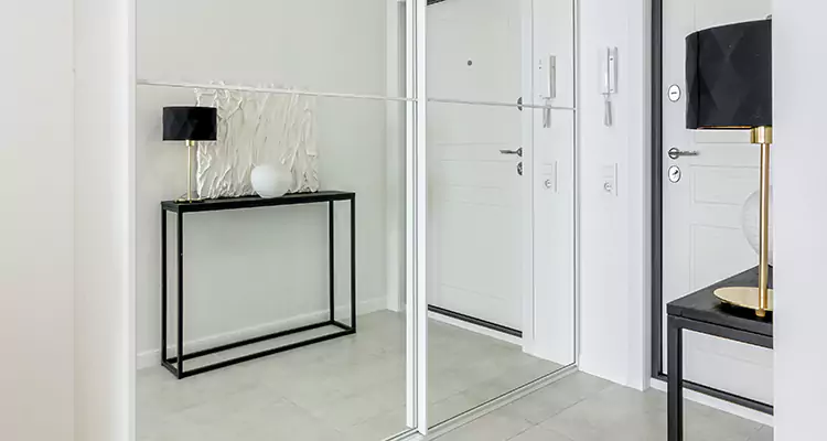 Mirrored Bifold Closet Doors Repair in Pittsburg, CA