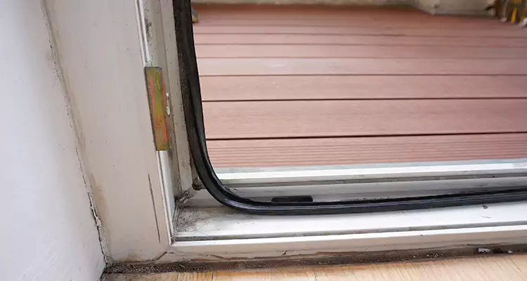 Why Choose Us for Leaking Sliding Glass Door Repair in Pittsburg, CA?