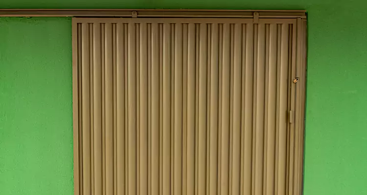 Wooden Sliding Door Stuck Repair Services in Pittsburg, CA