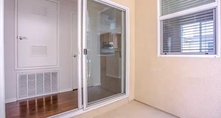 Sliding Screen Door Track Repair in Pittsburg, CA