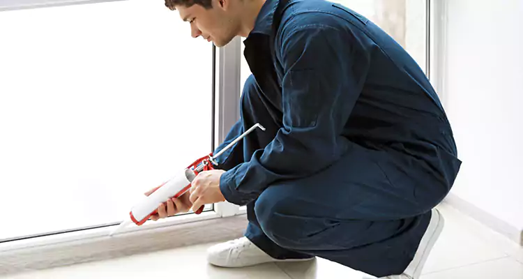 Window Glass Caulk Repair in Pittsburg, CA