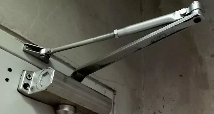 Door Closer Parallel Arm Installation in Pittsburg, CA