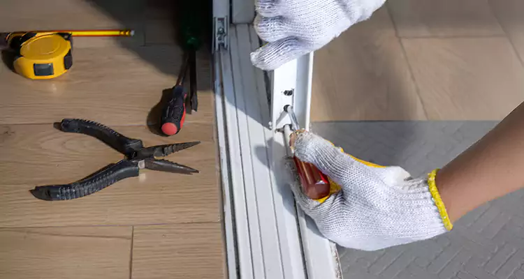 Closet Sliding Door Track Repair in Pittsburg, CA