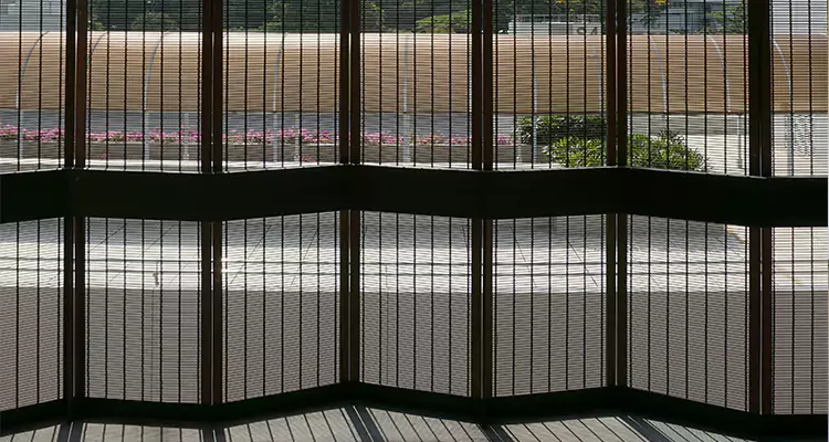 Front Screen Door Repair in Pittsburg, CA